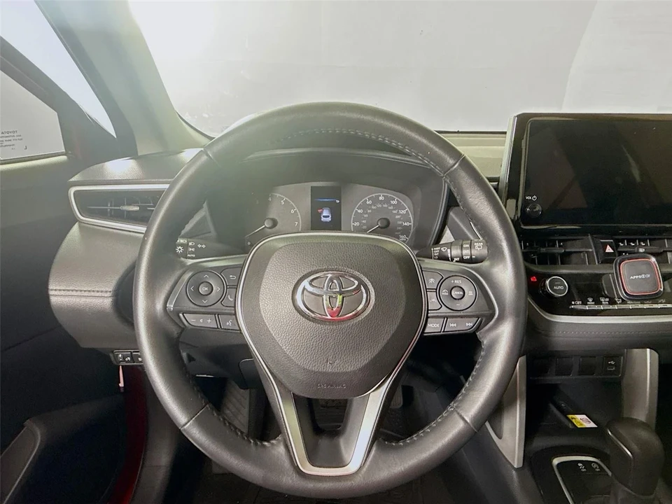 2023 Toyota Corolla Cross - Image 8 of 14