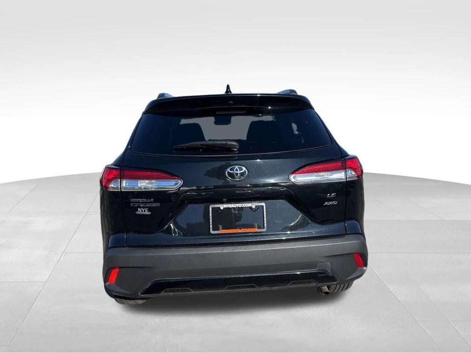 2023 Toyota Corolla Cross - Image 4 of 12
