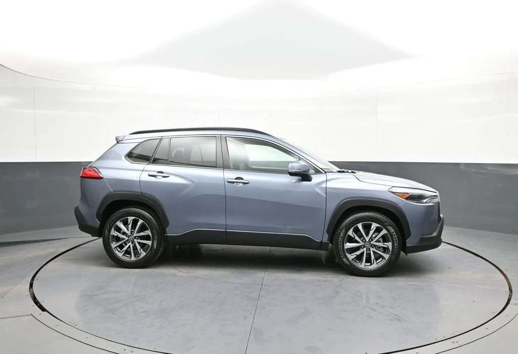 2023 Toyota Corolla Cross - Image 5 of 12