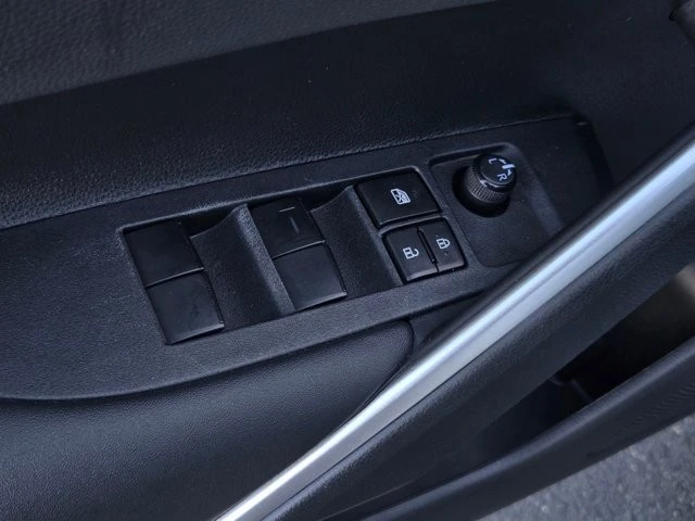 2023 Toyota Corolla Cross - Image 9 of 21
