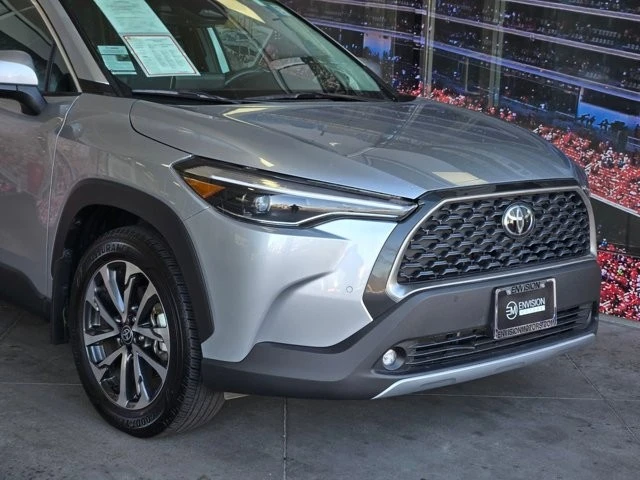 2023 Toyota Corolla Cross - Image 2 of 21