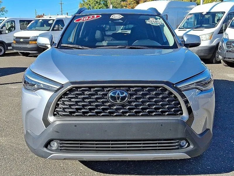 2023 Toyota Corolla Cross - Image 3 of 12
