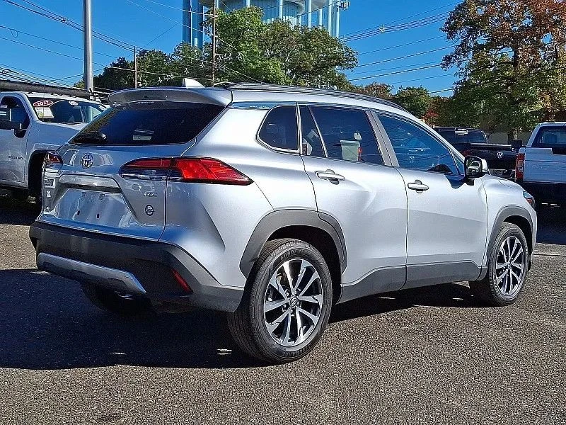 2023 Toyota Corolla Cross - Image 7 of 12