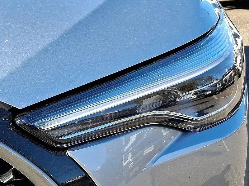 2023 Toyota Corolla Cross - Image 10 of 12