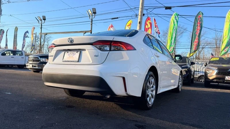 2023 Toyota Corolla 12th Gen - Image 9 of 12