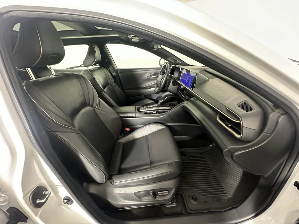 2023 Toyota Crown 16th Gen - Image 25 of 31