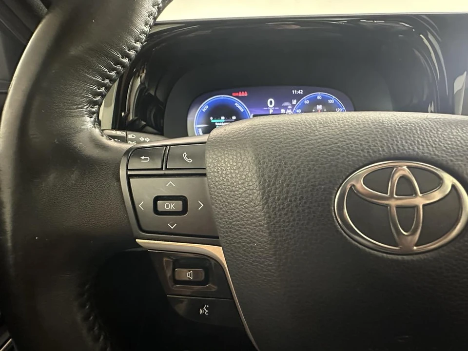 2023 Toyota Crown 16th Gen - Image 29 of 31