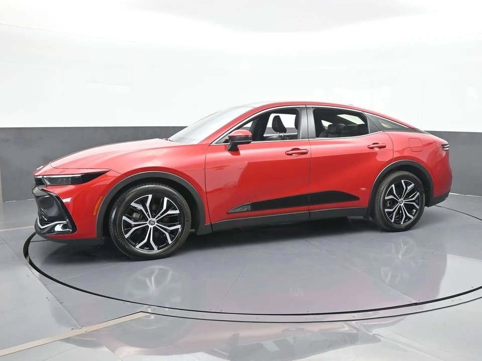 2023 Toyota Crown 16th Gen - Image 2 of 12