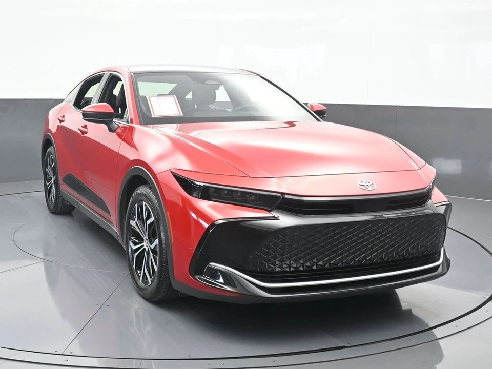 2023 Toyota Crown 16th Gen - Image 9 of 12