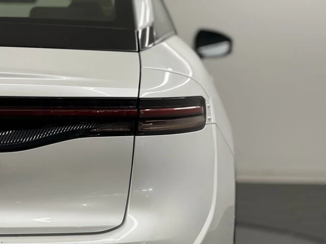2023 Toyota Crown 16th Gen - Image 7 of 12