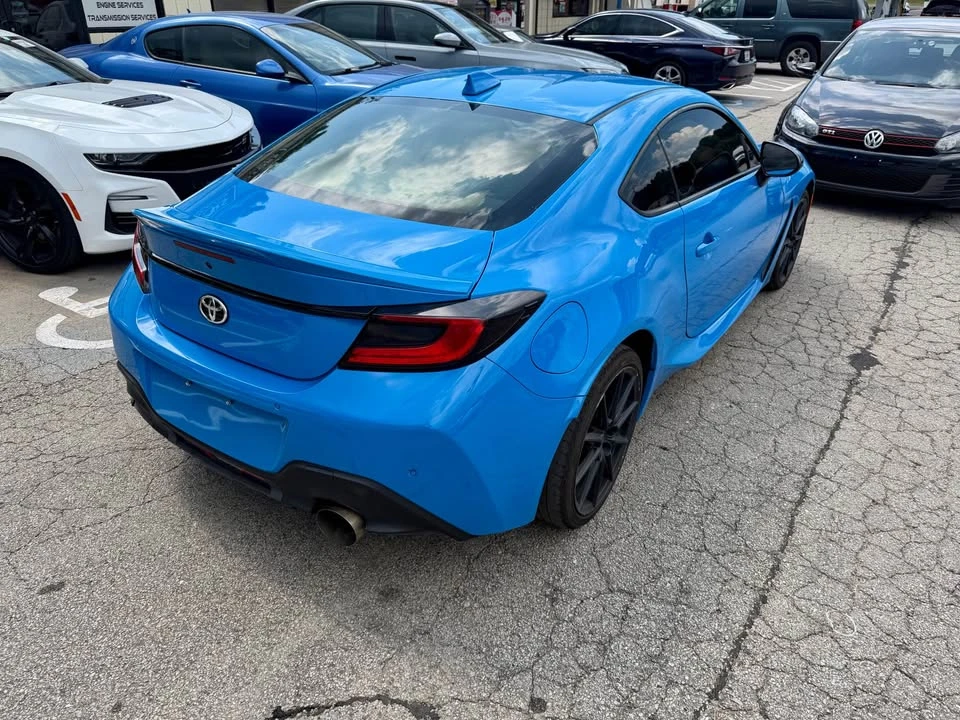 2023 Toyota GR86 2nd Gen - Image 5 of 15