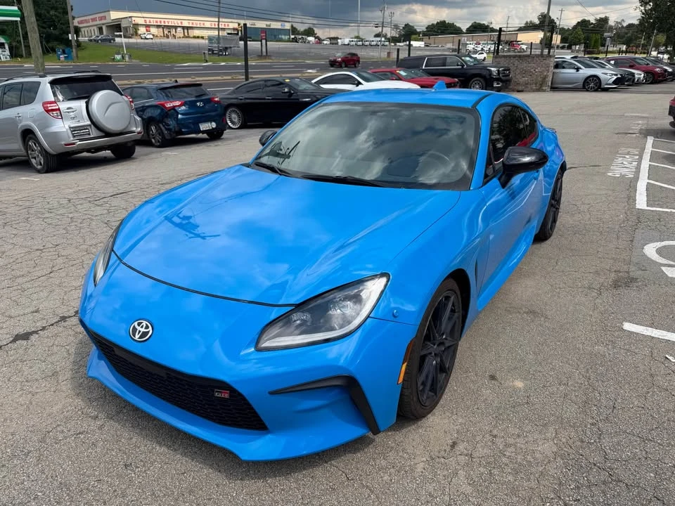 2023 Toyota GR86 2nd Gen - Image 3 of 15