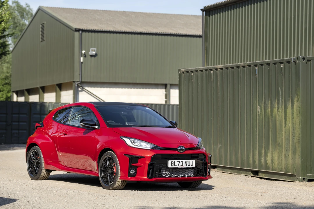 2023 Toyota Yaris - Image 17 of 31