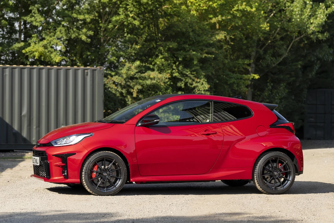 2023 Toyota Yaris - Image 8 of 31