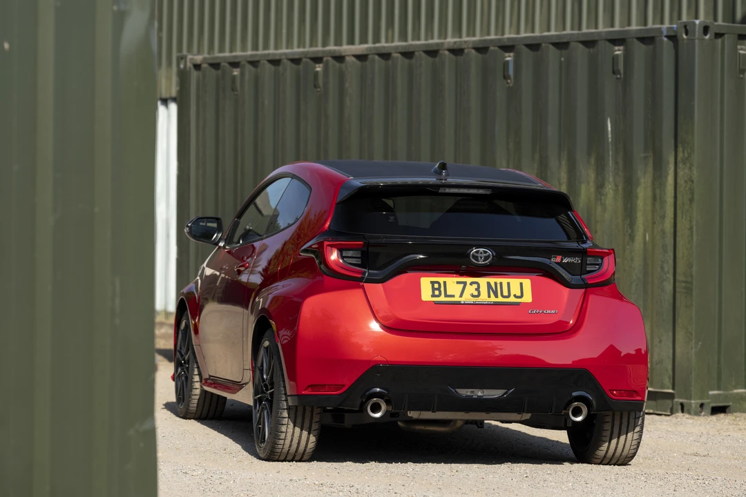 2023 Toyota Yaris - Image 15 of 31