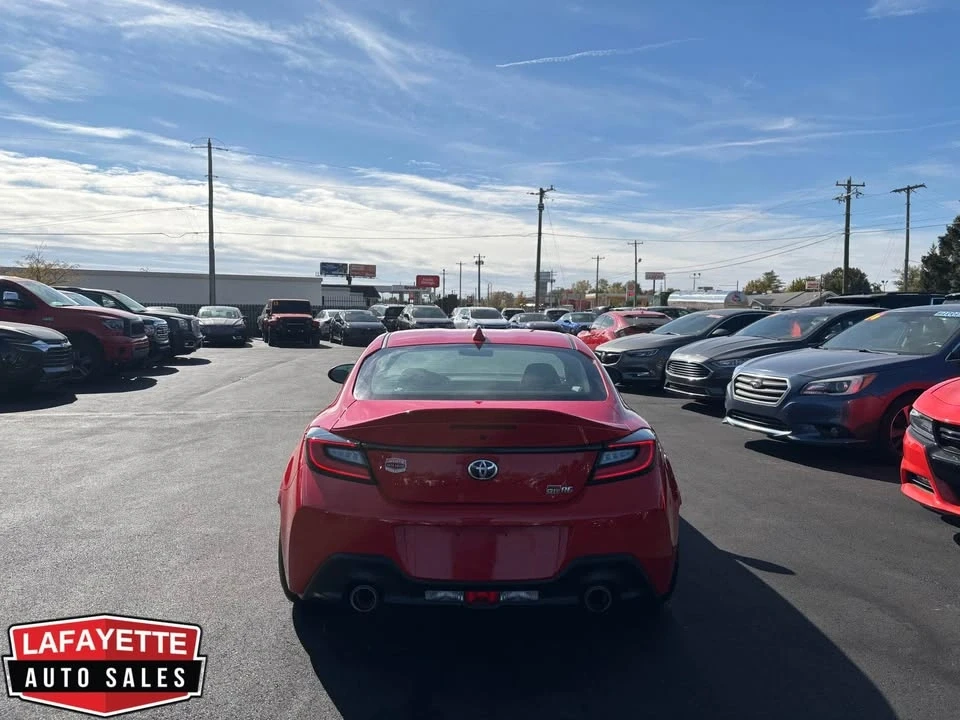 2023 Toyota GR86 2nd Gen - Image 5 of 18