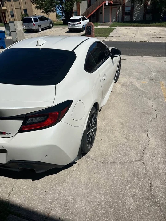 2023 Toyota GR86 2nd Gen - Image 5 of 8