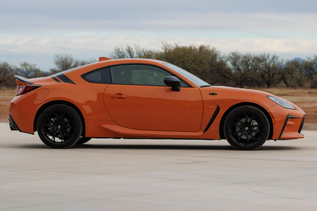 2023 Toyota GR86 2nd Gen - Image 3 of 31