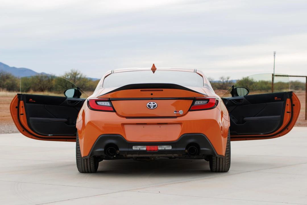 2023 Toyota GR86 2nd Gen - Image 11 of 31