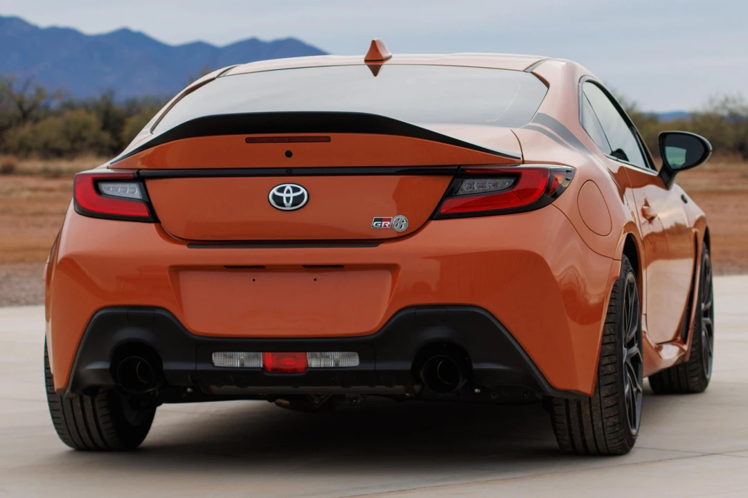 2023 Toyota GR86 2nd Gen - Image 4 of 31