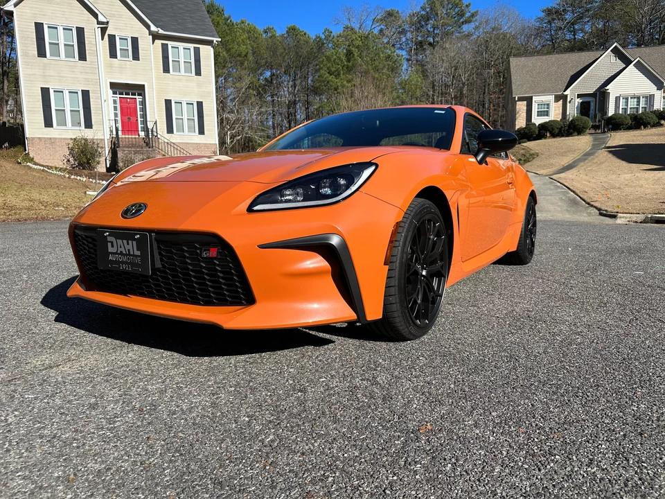 2023 Toyota GR86 2nd Gen - Image 10 of 31