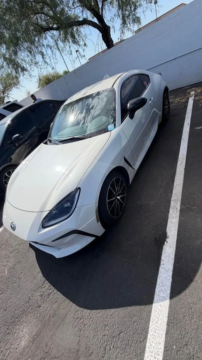 2023 Toyota GR86 2nd Gen - Image 3 of 5