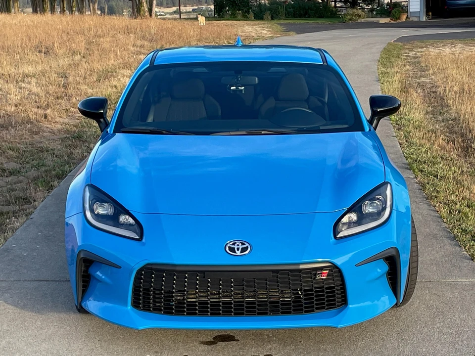 2023 Toyota GR86 2nd Gen - Image 7 of 31