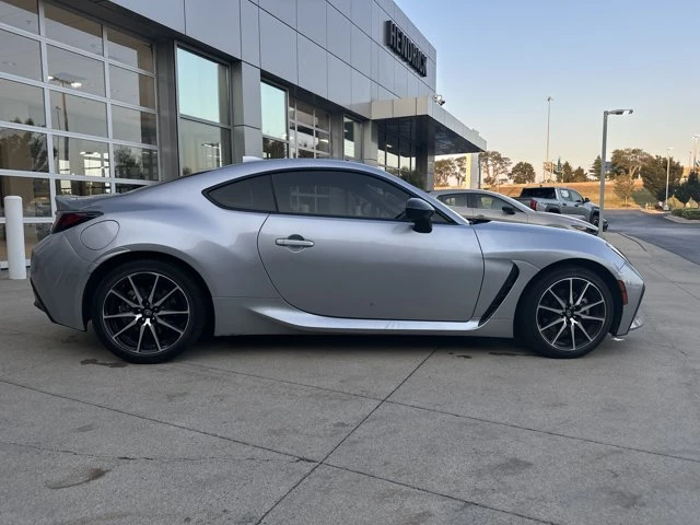 2023 Toyota GR86 2nd Gen - Image 8 of 31