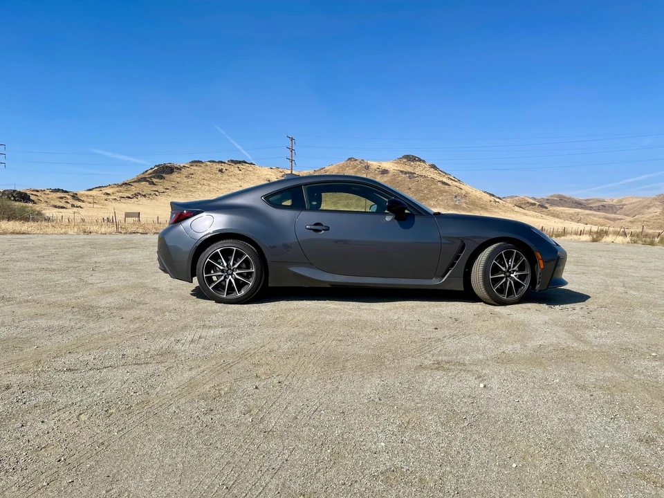 2023 Toyota GR86 2nd Gen - Image 27 of 31