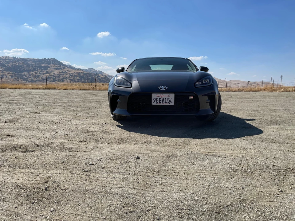 2023 Toyota GR86 2nd Gen - Image 6 of 31