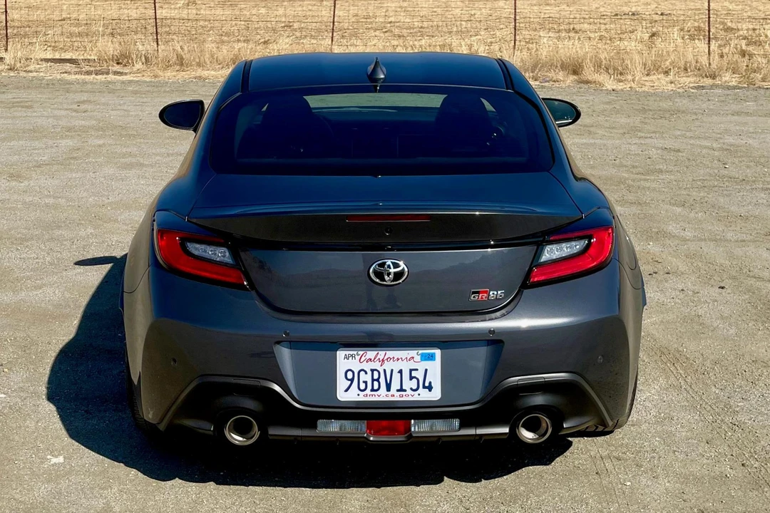2023 Toyota GR86 2nd Gen - Image 5 of 31