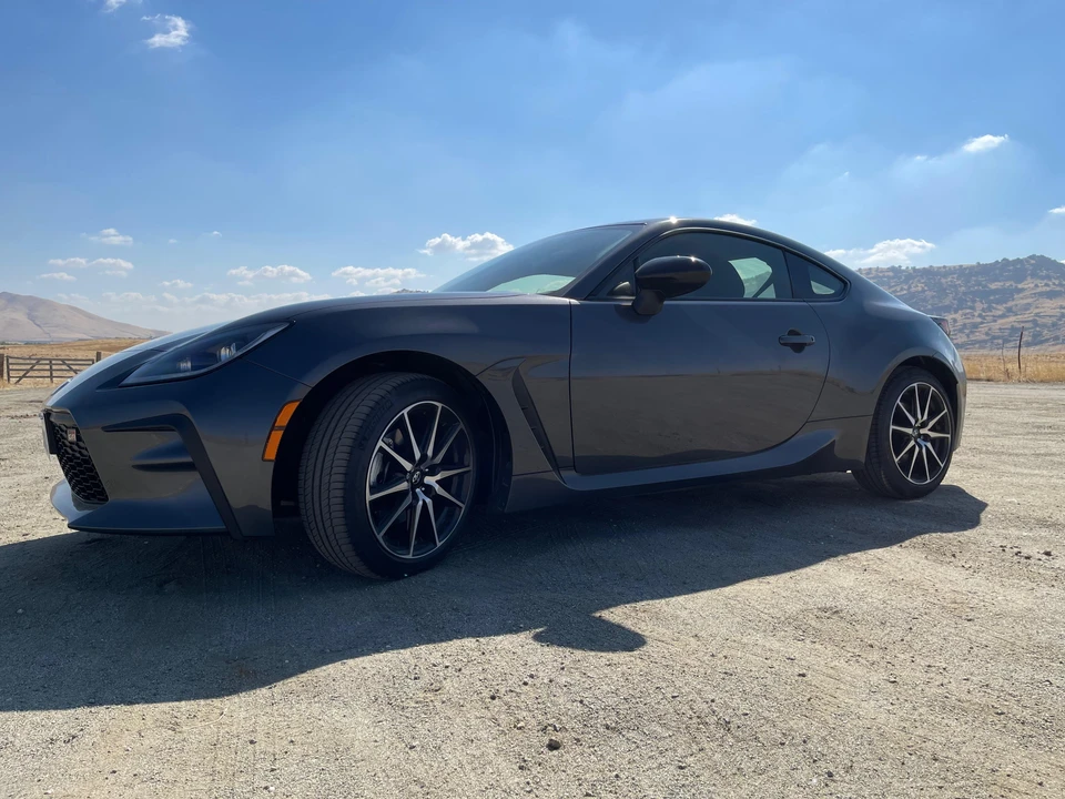 2023 Toyota GR86 2nd Gen - Image 17 of 31