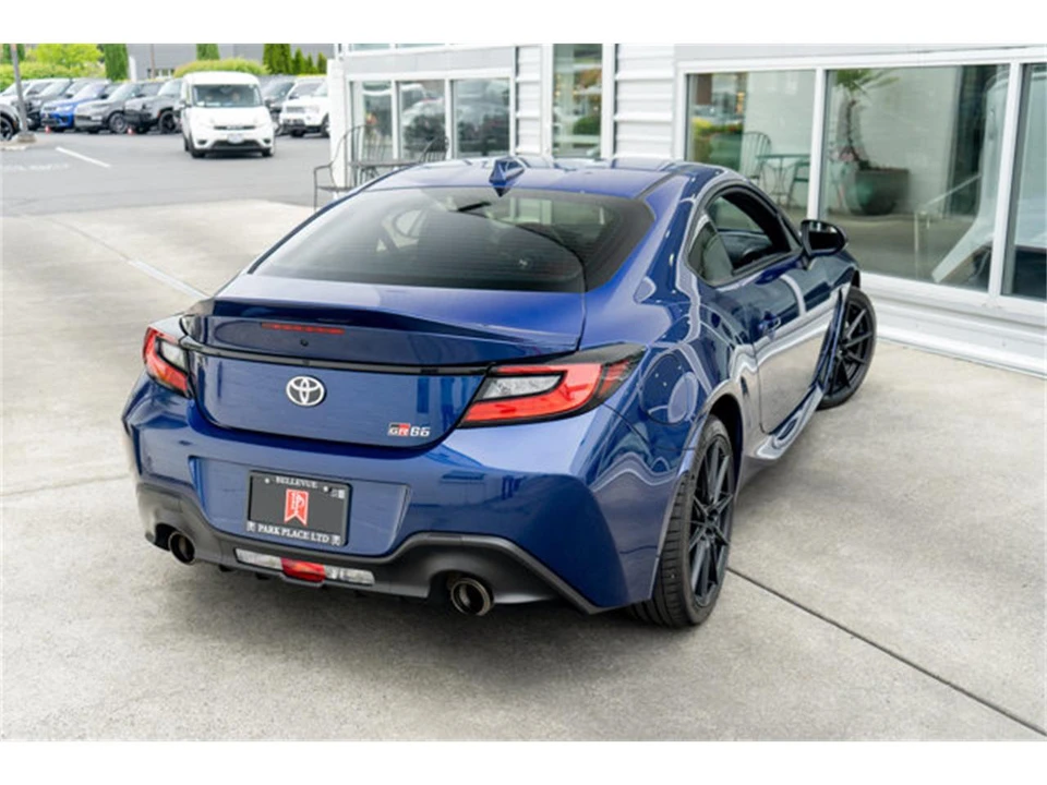 2023 Toyota GR86 2nd Gen - Image 6 of 12