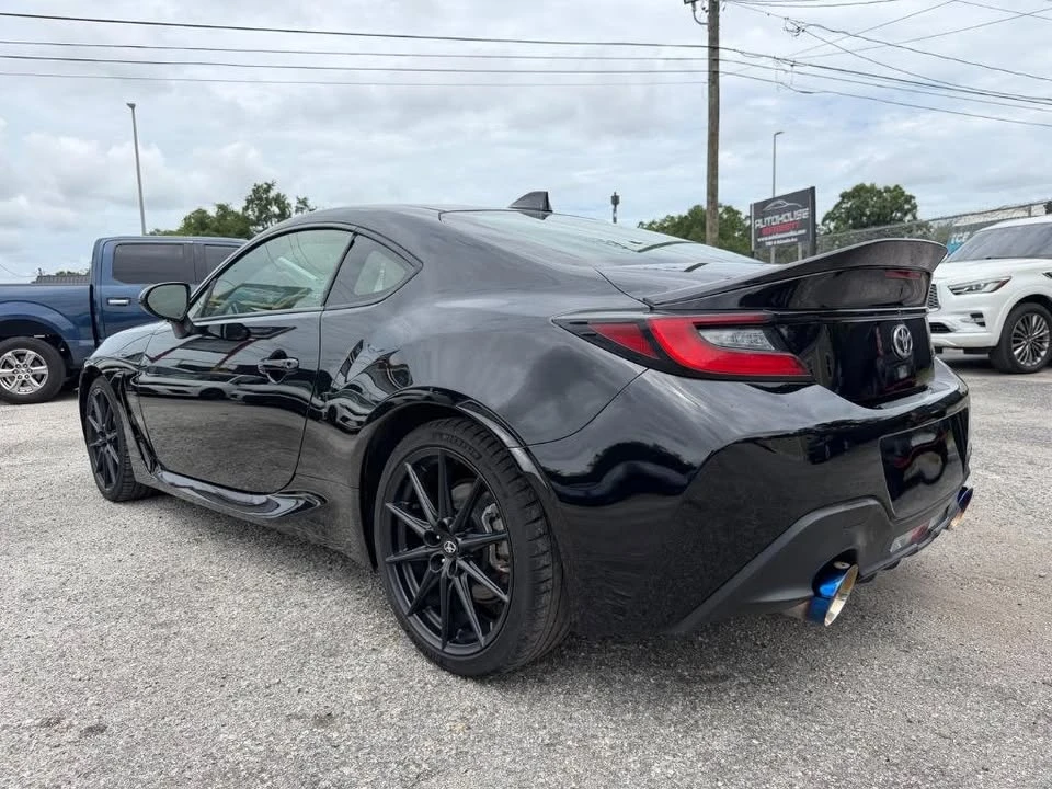 2023 Toyota GR86 2nd Gen - Image 8 of 20