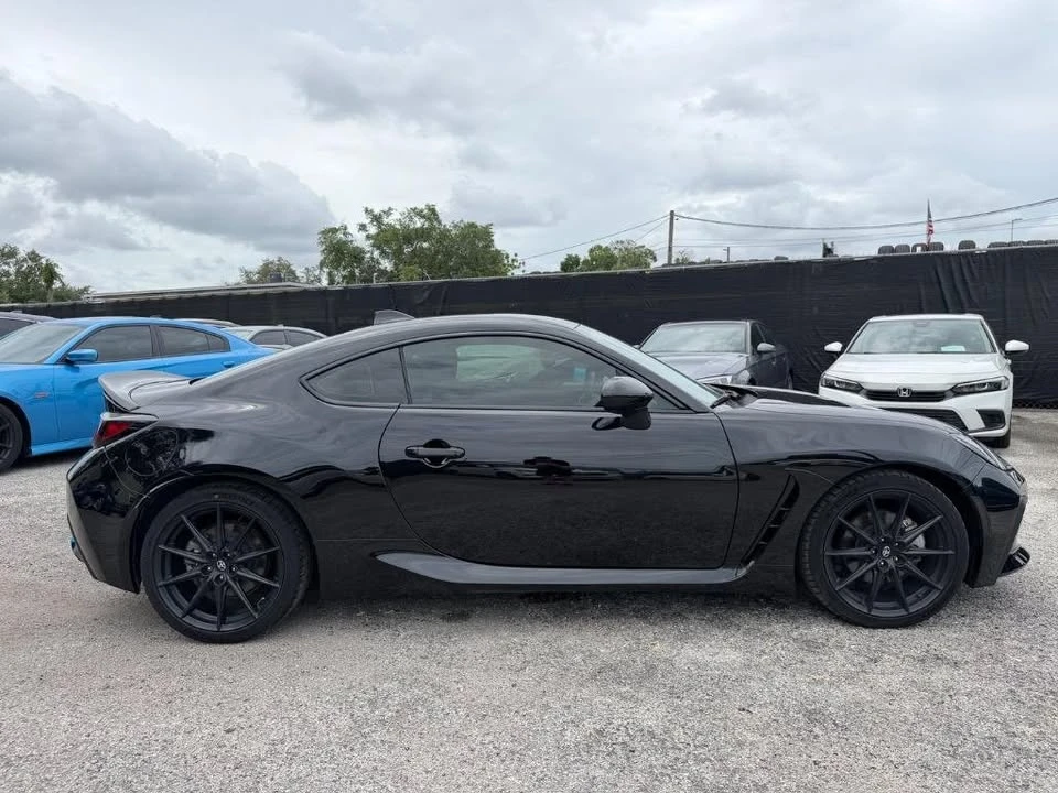 2023 Toyota GR86 2nd Gen - Image 4 of 20