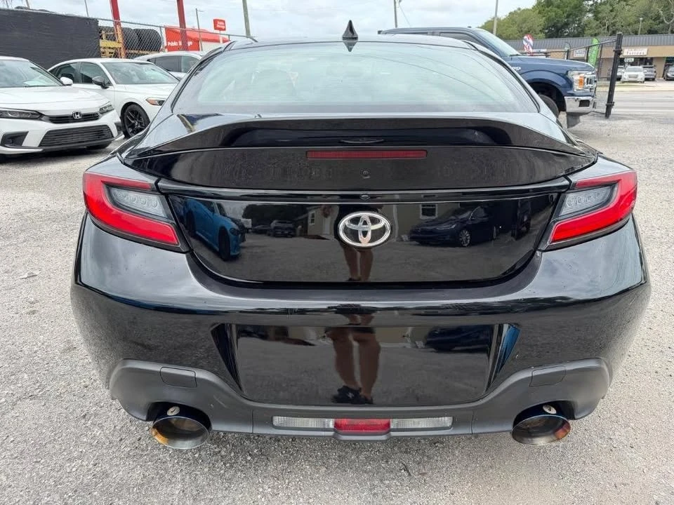 2023 Toyota GR86 2nd Gen - Image 6 of 20
