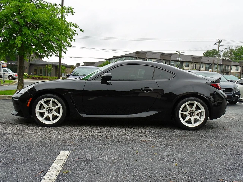 2023 Toyota GR86 2nd Gen - Image 8 of 31