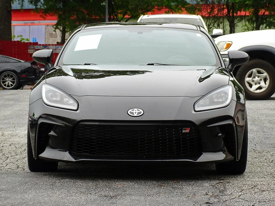 2023 Toyota GR86 2nd Gen - Image 10 of 31