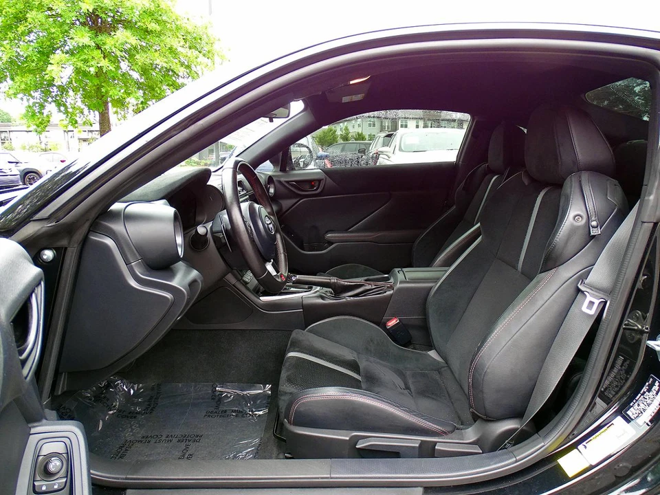 2023 Toyota GR86 2nd Gen - Image 19 of 31