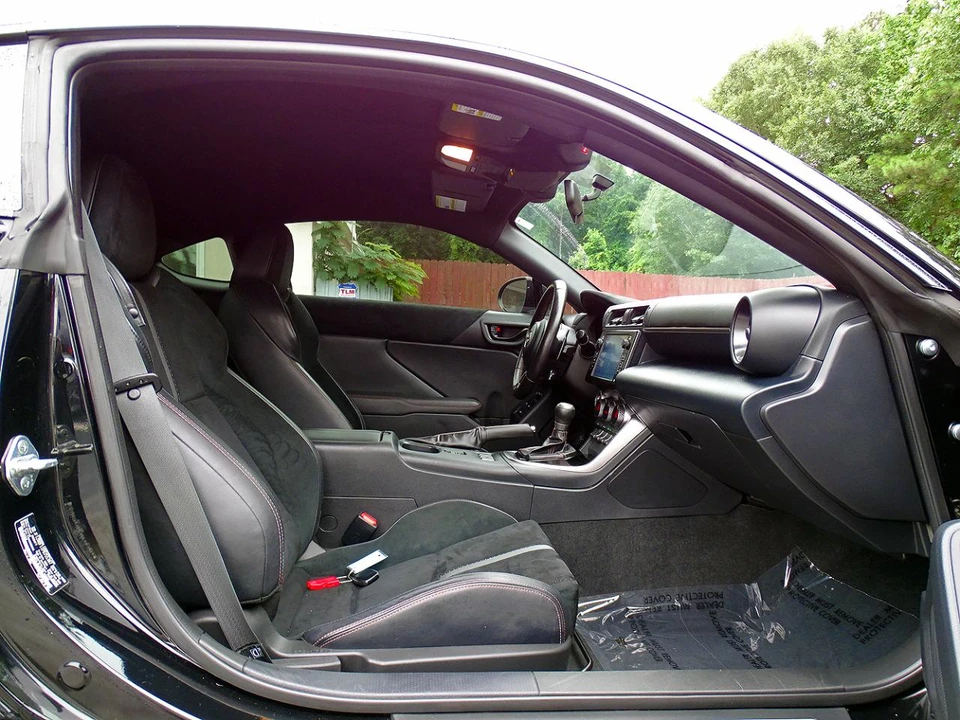 2023 Toyota GR86 2nd Gen - Image 30 of 31