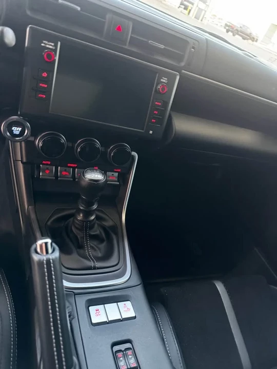 2023 Toyota GR86 2nd Gen - Image 5 of 8
