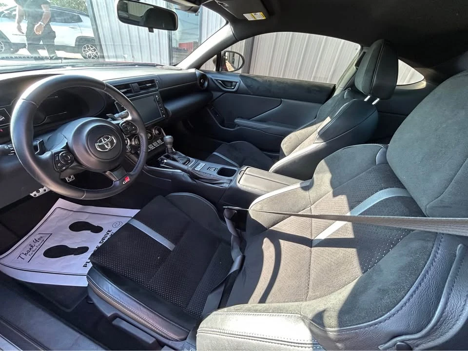 2023 Toyota GR86 2nd Gen - Image 4 of 4