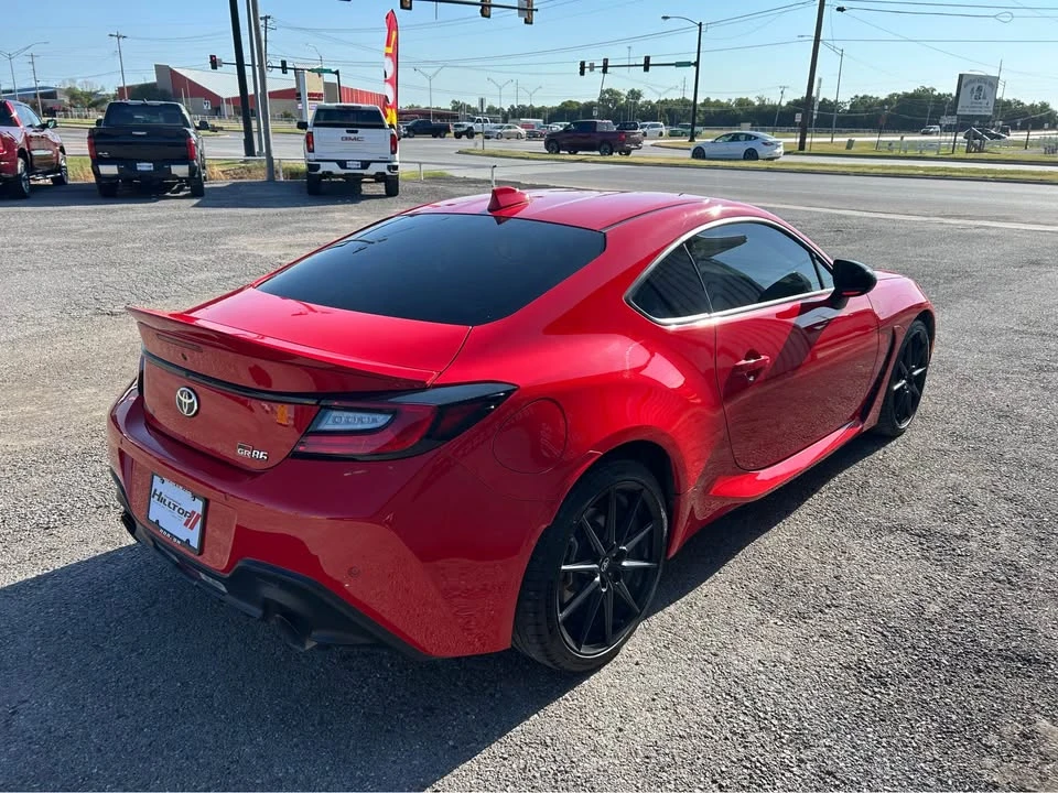 2023 Toyota GR86 2nd Gen - Image 2 of 4