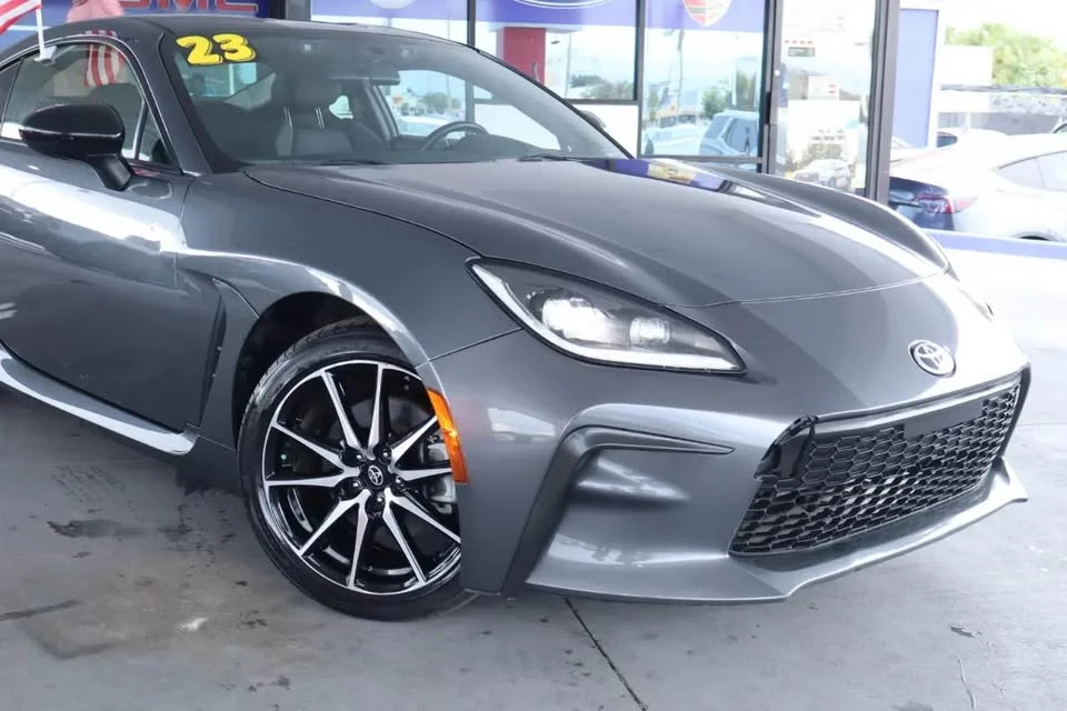2023 Toyota GR86 2nd Gen - Image 2 of 11