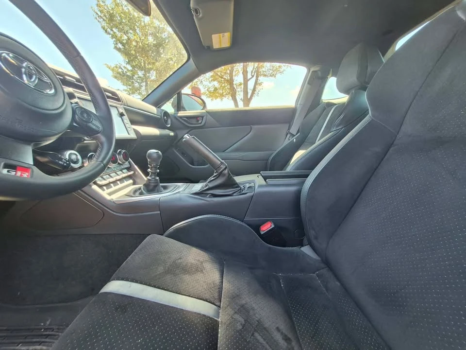 2023 Toyota GR86 2nd Gen - Image 8 of 10