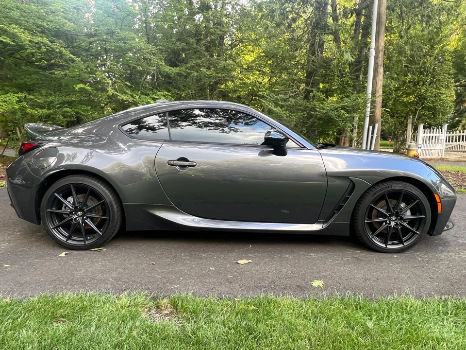2023 Toyota GR86 2nd Gen - Image 13 of 31