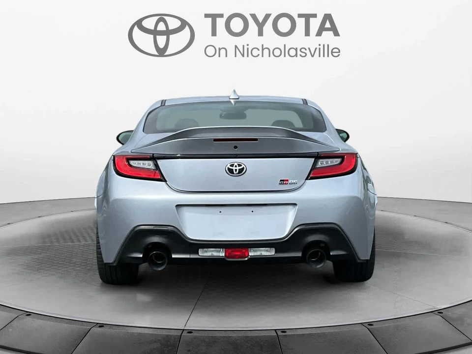 2023 Toyota GR86 2nd Gen - Image 5 of 23