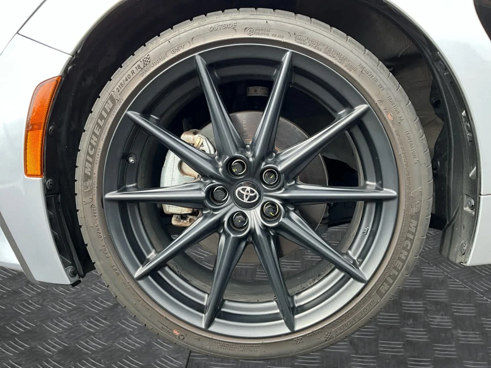 2023 Toyota GR86 2nd Gen - Image 15 of 23