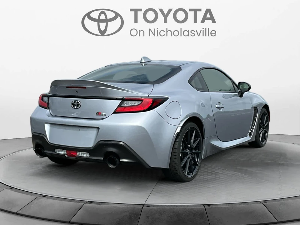 2023 Toyota GR86 2nd Gen - Image 6 of 23