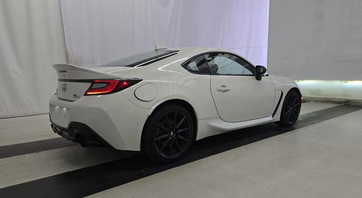 2023 Toyota GR86 2nd Gen - Image 3 of 23